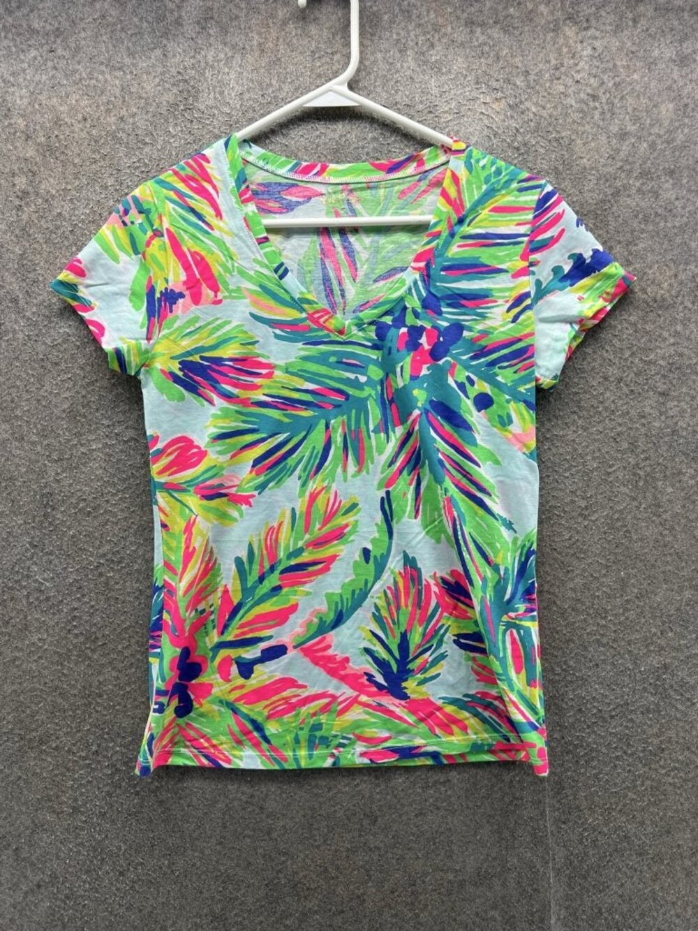 Lilly Pulitzer Shirt Women Small Multicolor Floral V Neck Short Sleeve Tee